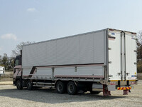 いすゞギガアルミウイング大型（10t）[写真05]