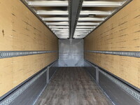 いすゞギガアルミウイング大型（10t）[写真12]