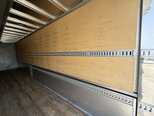 いすゞギガアルミウイング大型（10t）[写真14]