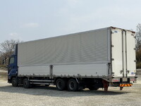 いすゞギガアルミウイング大型（10t）[写真05]