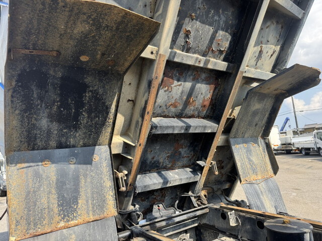 三菱ふそうファイターダンプ増トン（6t・8t）[写真18]