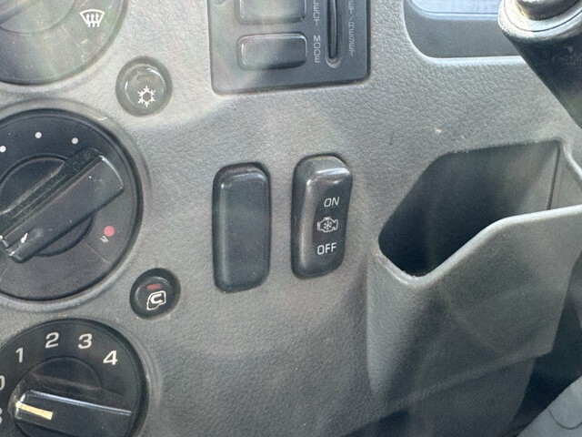 三菱ふそうファイターダンプ増トン（6t・8t）[写真07]