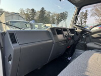 いすゞエルフ平ボディ小型（2t・3t）[写真17]