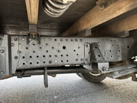 いすゞエルフ平ボディ小型（2t・3t）[写真32]