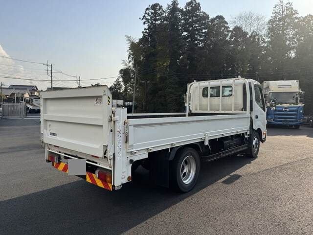 日野デュトロ平ボディ小型（2t・3t）[写真02]