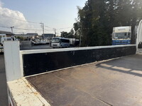 日野デュトロ平ボディ小型（2t・3t）[写真23]