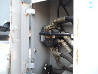 いすゞエルフ高所作業車小型（2t・3t）[写真19]