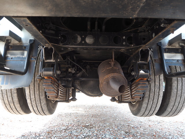 いすゞエルフ高所作業車小型（2t・3t）[写真26]