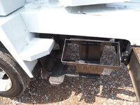 いすゞエルフ高所作業車小型（2t・3t）[写真28]