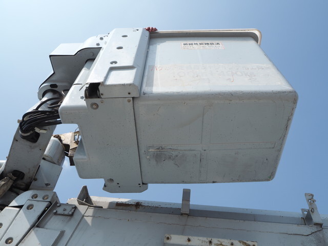 いすゞエルフ高所作業車小型（2t・3t）[写真28]