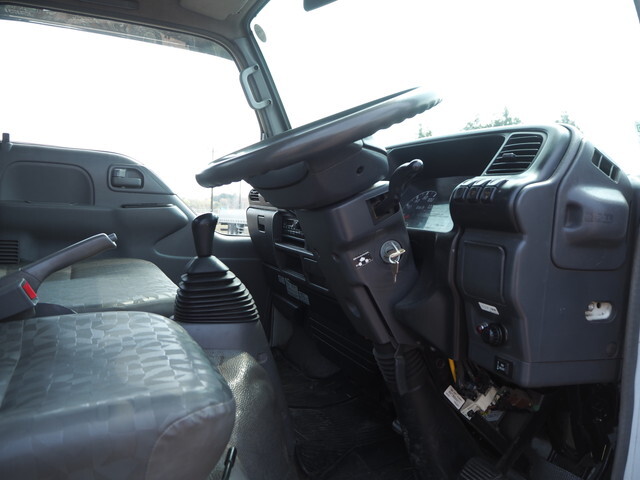 いすゞエルフ高所作業車小型（2t・3t）[写真35]