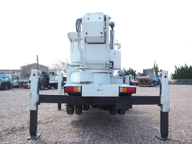 いすゞエルフ高所作業車小型（2t・3t）[写真06]