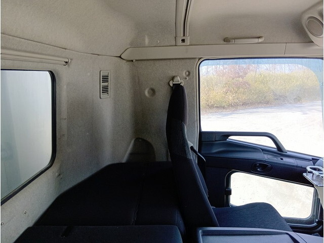 三菱ふそうスーパーグレート冷凍車（冷蔵車）大型（10t）[写真29]