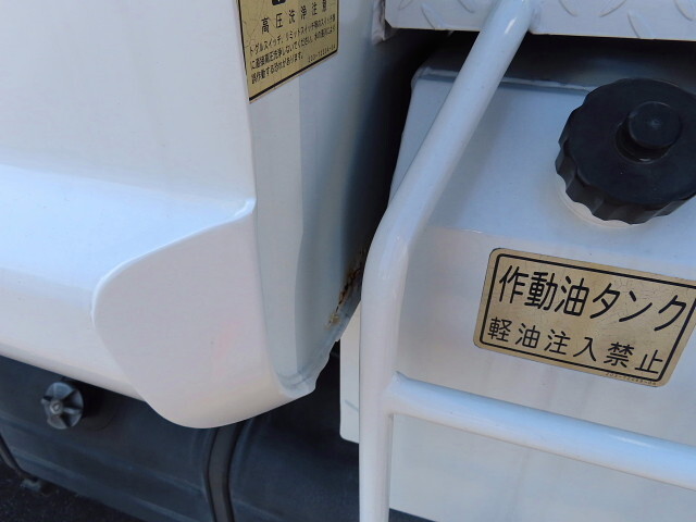 トヨタトヨエースパッカー車（塵芥車）小型（2t・3t）[写真27]