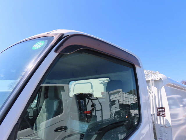 トヨタトヨエースパッカー車（塵芥車）小型（2t・3t）[写真37]