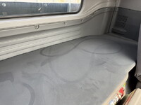 いすゞフォワード平ボディ中型（4t）[写真12]