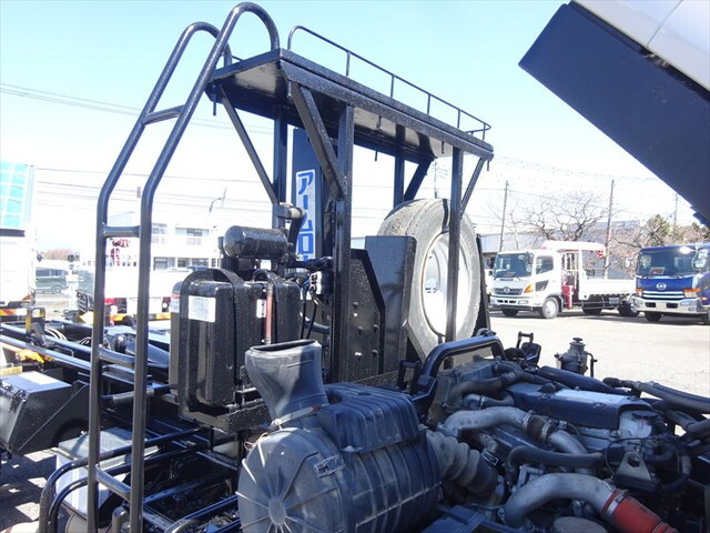 いすゞフォワードコンテナ専用車中型（4t）[写真31]