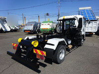 いすゞフォワードコンテナ専用車中型（4t）[写真05]