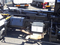 いすゞフォワードコンテナ専用車中型（4t）[写真08]