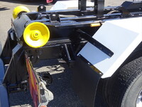 いすゞフォワードコンテナ専用車中型（4t）[写真09]