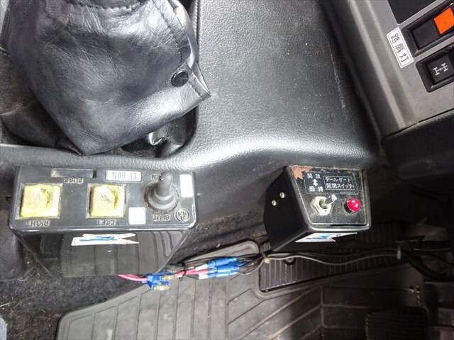 日野プロフィア深ダンプ（土砂禁ダンプ）大型（10t）[写真29]