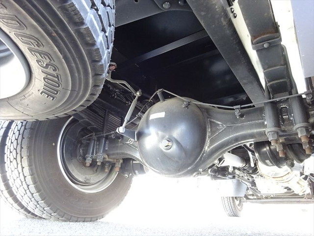 三菱ふそうファイターパッカー車（塵芥車）増トン（6t・8t）[写真10]