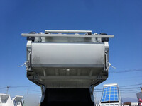 三菱ふそうファイターパッカー車（塵芥車）増トン（6t・8t）[写真15]