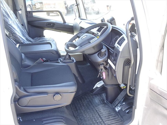 三菱ふそうファイターパッカー車（塵芥車）増トン（6t・8t）[写真22]