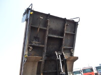 三菱ふそうファイターダンプ中型（4t）[写真13]