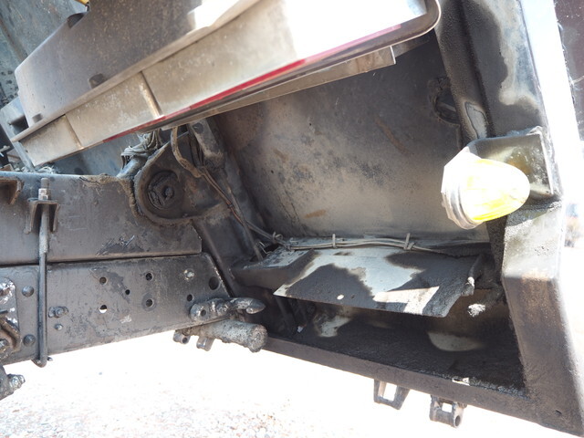 三菱ふそうファイターダンプ中型（4t）[写真20]