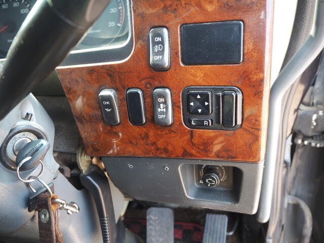 三菱ふそうファイターダンプ中型（4t）[写真37]