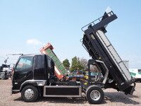 三菱ふそうファイターダンプ中型（4t）[写真09]