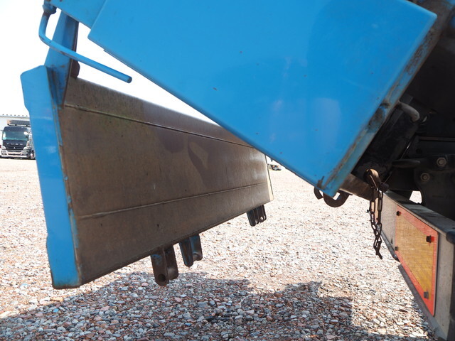 いすゞエルフダンプ小型（2t・3t）[写真23]