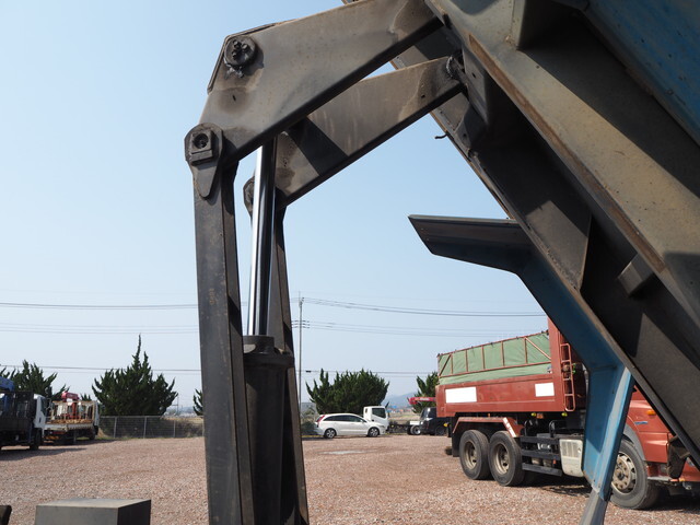 いすゞエルフダンプ小型（2t・3t）[写真25]