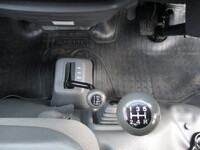 日産バネット平ボディ小型（2t・3t）[写真28]