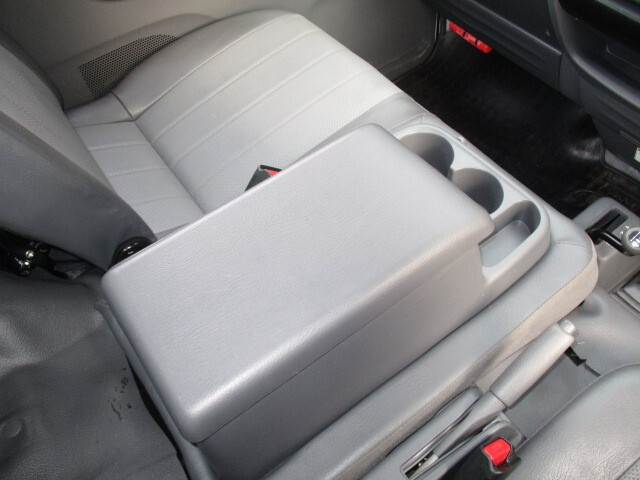 日産バネット平ボディ小型（2t・3t）[写真29]