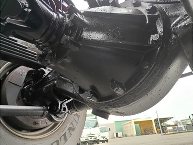 いすゞギガトレーラーヘッド（トラクターヘッド）大型（10t）[写真12]