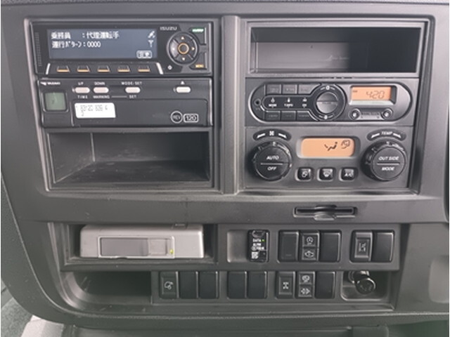 いすゞギガトレーラーヘッド（トラクターヘッド）大型（10t）[写真25]