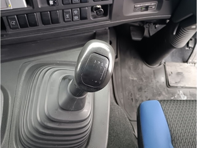 いすゞギガトレーラーヘッド（トラクターヘッド）大型（10t）[写真27]