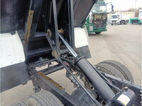 いすゞエルフダンプ小型（2t・3t）[写真16]