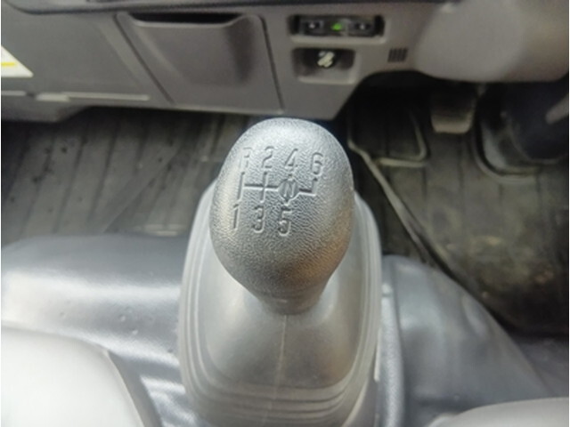 いすゞエルフダンプ小型（2t・3t）[写真28]