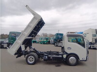 いすゞエルフダンプ小型（2t・3t）[写真09]