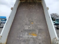 いすゞエルフダンプ小型（2t・3t）[写真10]