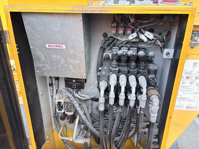 日野デュトロ高所作業車小型（2t・3t）[写真12]