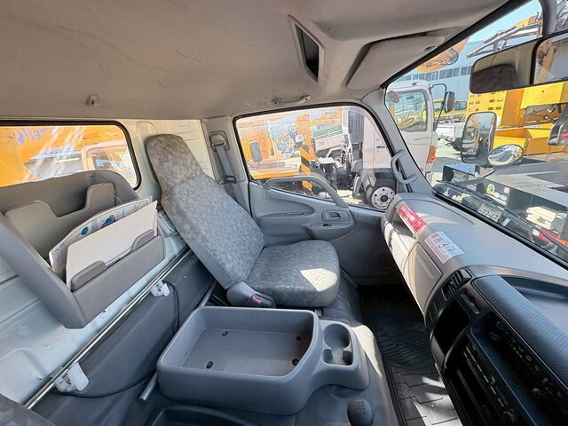 日野デュトロ高所作業車小型（2t・3t）[写真26]