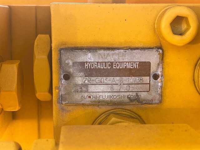 日野デュトロ高所作業車小型（2t・3t）[写真11]