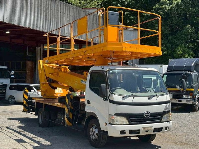 日野デュトロ高所作業車小型（2t・3t）[写真03]