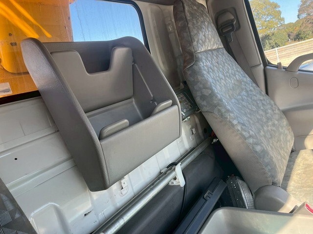 日野デュトロ高所作業車小型（2t・3t）[写真38]