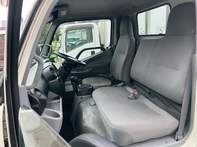 トヨタダイナ平ボディ小型（2t・3t）[写真27]