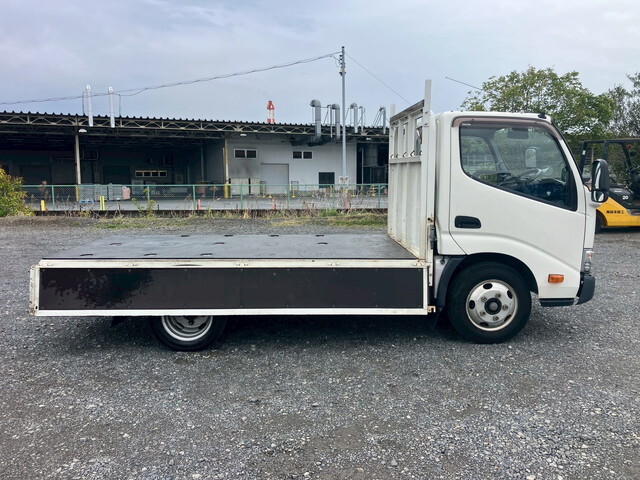 トヨタダイナ平ボディ小型（2t・3t）[写真08]